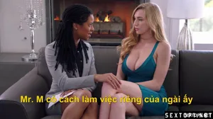 Anh hói buồi to nện cháy máy cô em hàng múp đang nứng