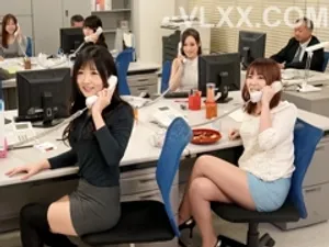 Bị gã cấp trên ép quan hệ đến mang thai và giờ đây gã ta lại tìm đến…