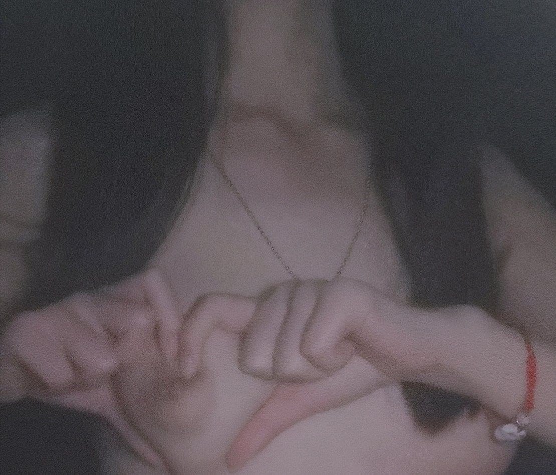 Misty Jinling, niềm vui trống rỗng trong ký túc xá